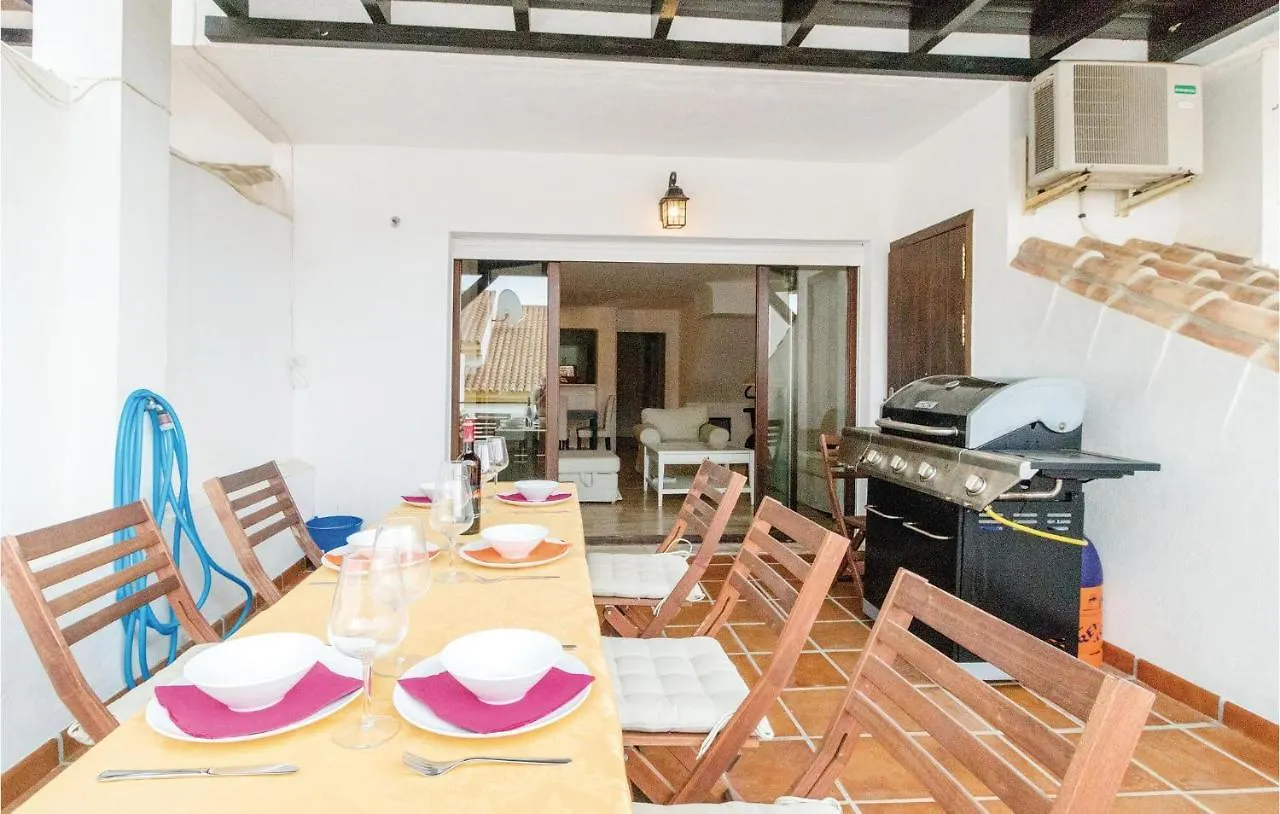 Lovely Home In Manilva With Outdoor Swimming Pool Dom wakacyjny